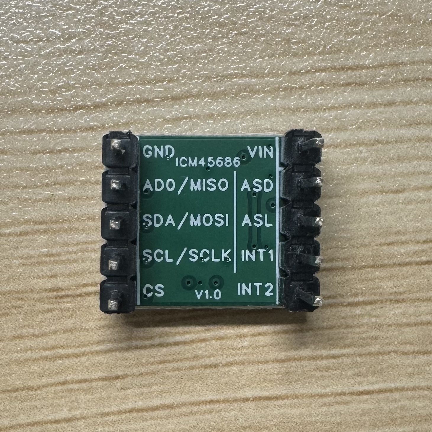 ICM45686 模块背面